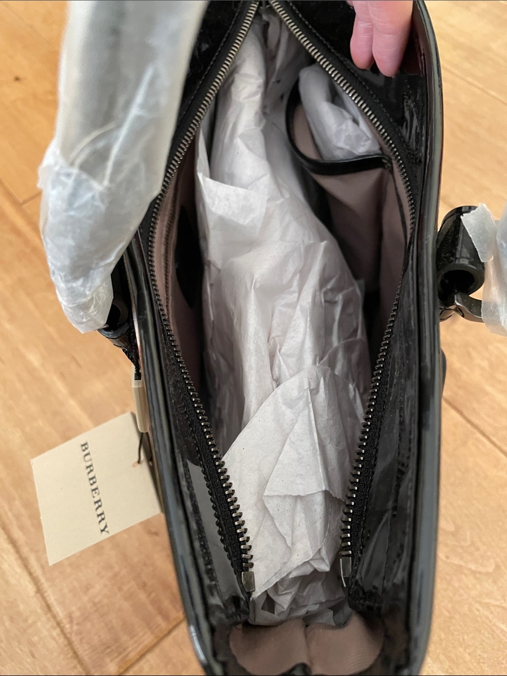 Burberry Classic Plaid Tote Bag - Picture 9 of 10